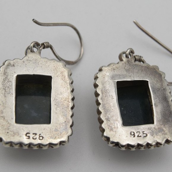 Vintage Chrysoprase & Sterling Silver Wire Earrings - Picture 4 of 4